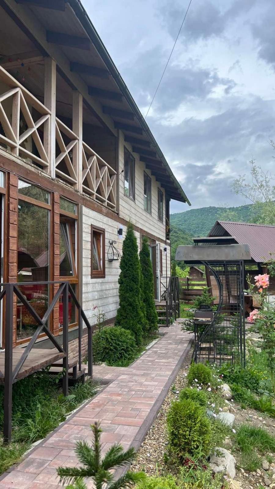 Ferienwohnung Rimma Шешори З Чаном Та Сауною Exterior foto